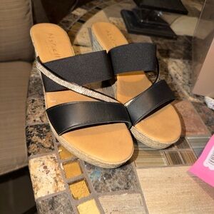 New Mariella Made in Itlay Wedge Strap Black Suede Sandal 9 Bling